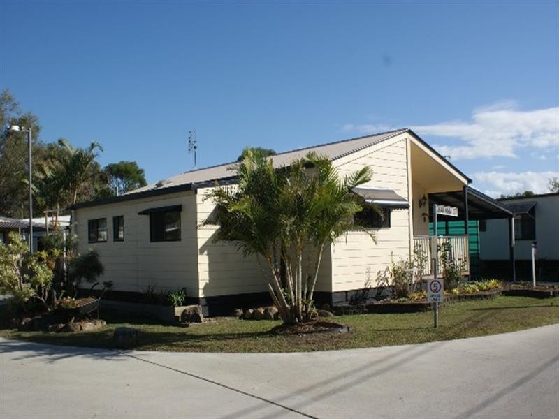 202/66-86 Siganto Drive, Helensvale QLD 4212