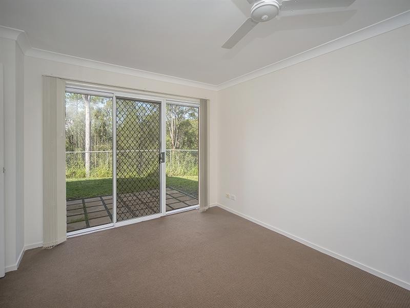 3 Ridgewood Close, Pacific Pines QLD 4211