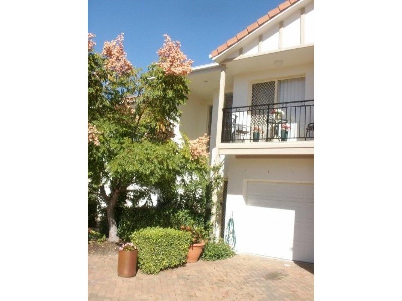 9/60 Caseys Road, Hope Island QLD 4212