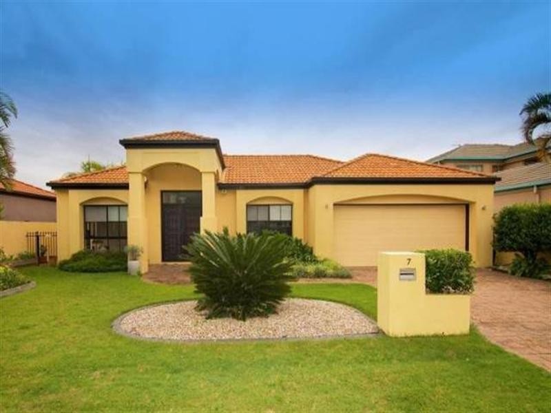 7 Wisemans Court, Helensvale QLD 4212