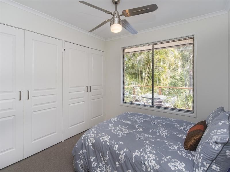 3 Woodside Place, Helensvale QLD 4212