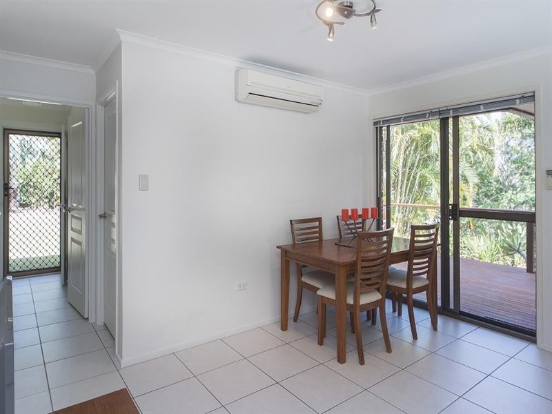 3 Woodside Place, Helensvale QLD 4212
