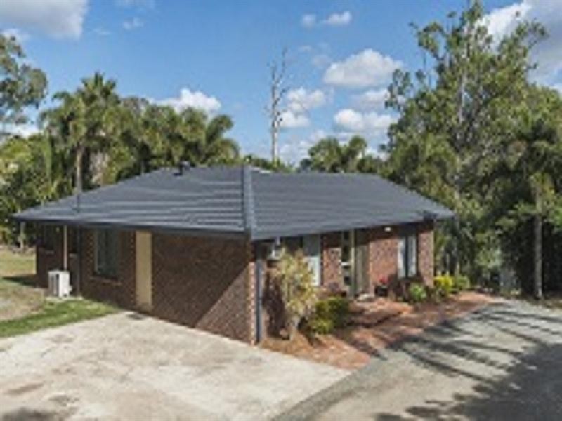 3 Woodside Place, Helensvale QLD 4212