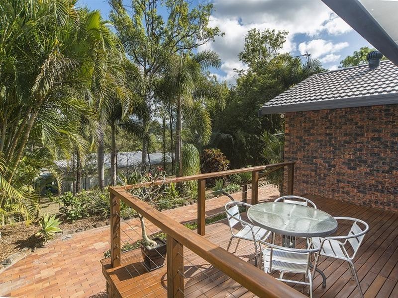 3 Woodside Place, Helensvale QLD 4212