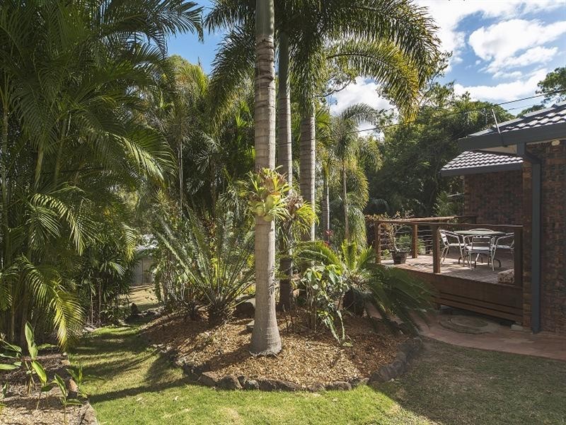 3 Woodside Place, Helensvale QLD 4212