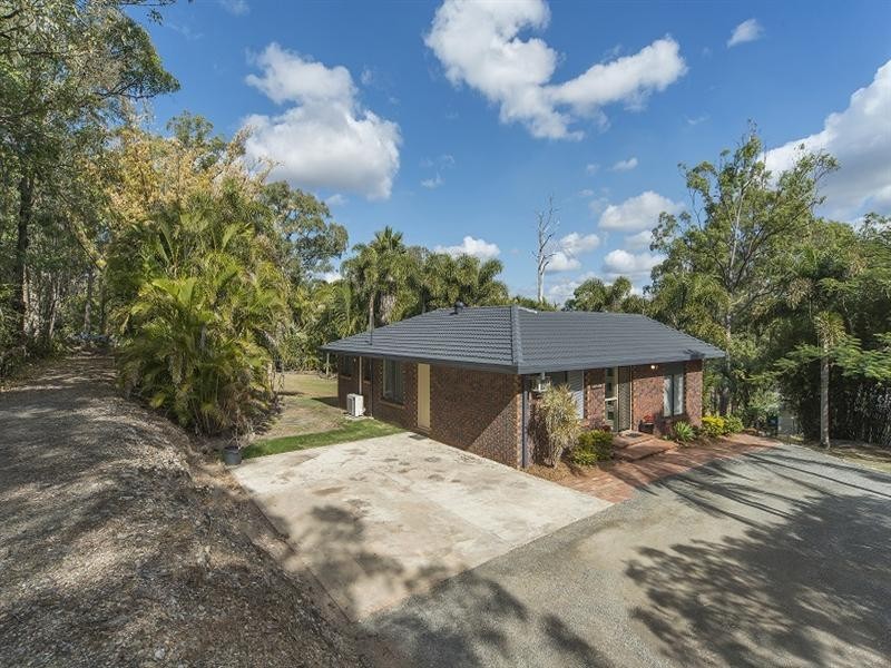 3 Woodside Place, Helensvale QLD 4212
