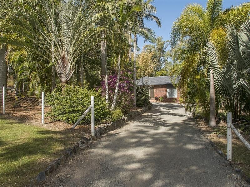 3 Woodside Place, Helensvale QLD 4212