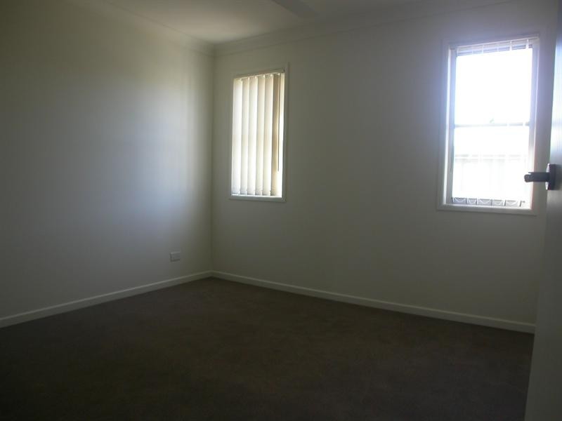 20/1 Belongil Street, Pacific Pines QLD 4211