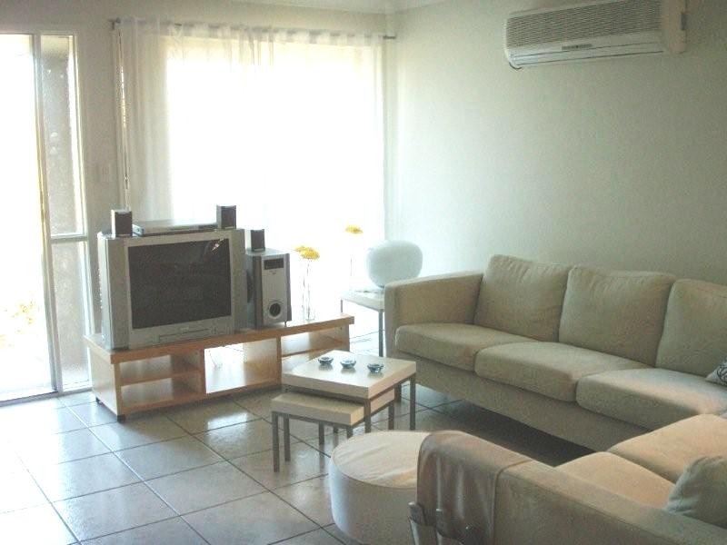 11/13 Hervery Street, Pacific Pines QLD 4211