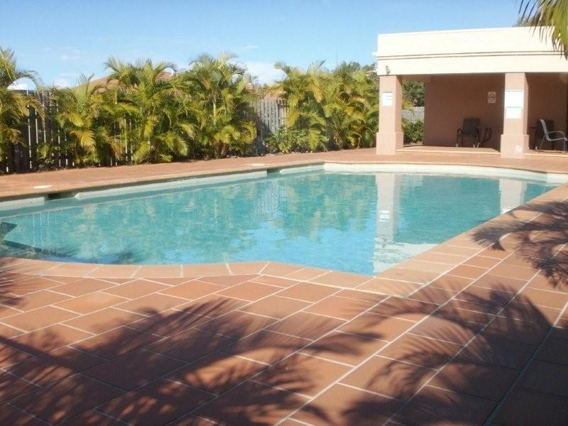 11/13 Hervery Street, Pacific Pines QLD 4211