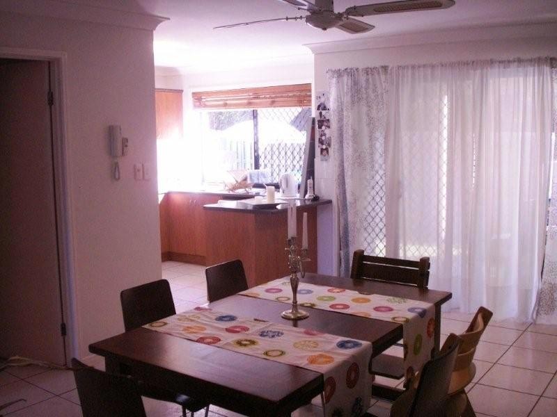 11/13 Hervery Street, Pacific Pines QLD 4211
