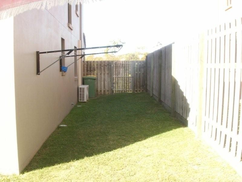 11/13 Hervery Street, Pacific Pines QLD 4211