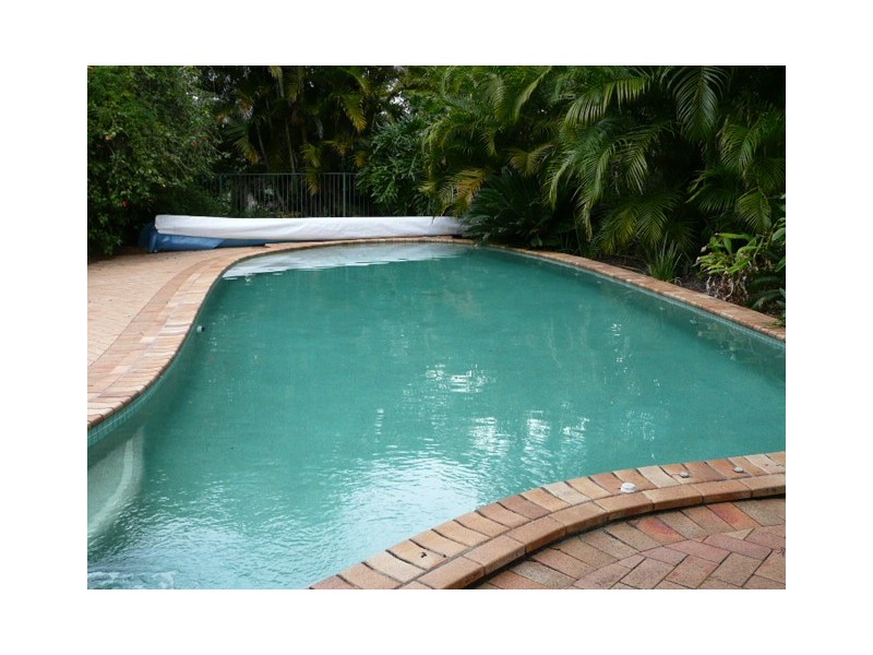 12 Hannaford Place, Helensvale QLD 4212