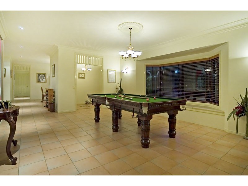 12 Hannaford Place, Helensvale QLD 4212