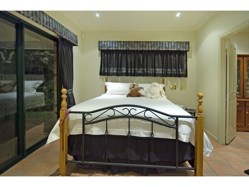 12 Hannaford Place, Helensvale QLD 4212