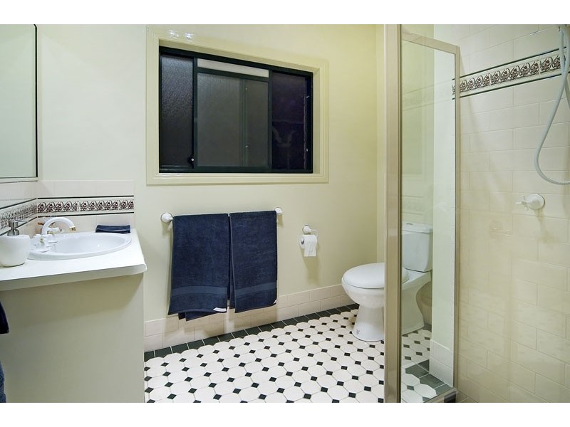 12 Hannaford Place, Helensvale QLD 4212