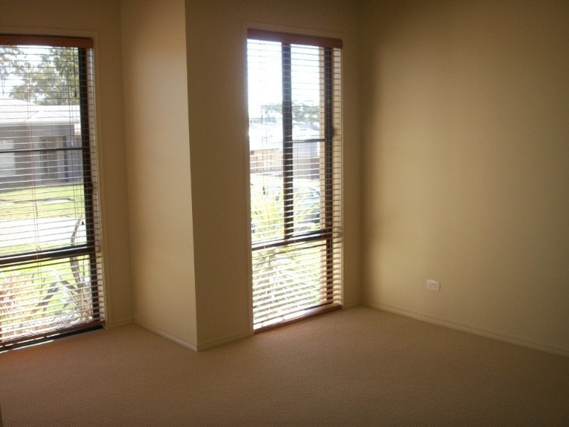 10 Penneshaw Crescent, Ormeau QLD 4208