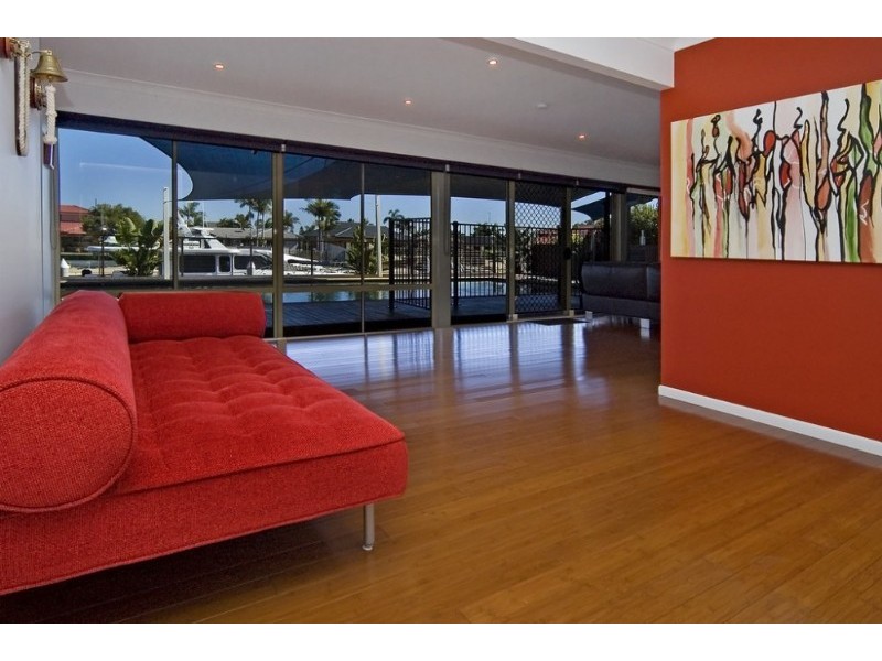 10 Drysdale Place, Paradise Point QLD 4216