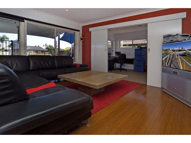 10 Drysdale Place, Paradise Point QLD 4216