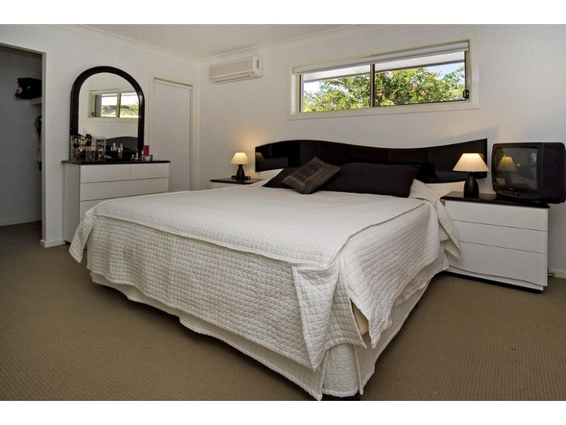 10 Drysdale Place, Paradise Point QLD 4216
