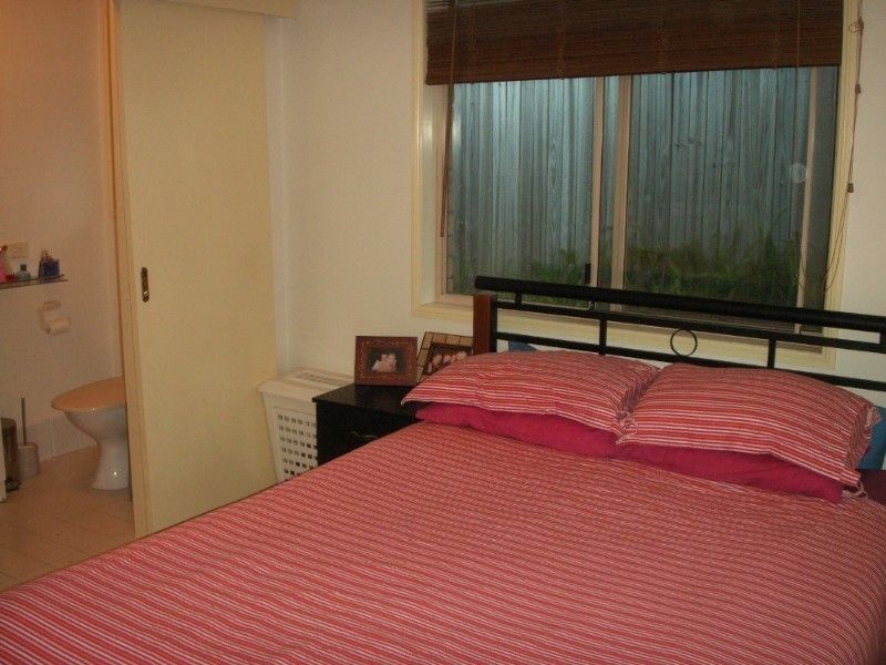 26 Allied Drive, Arundel QLD 4214