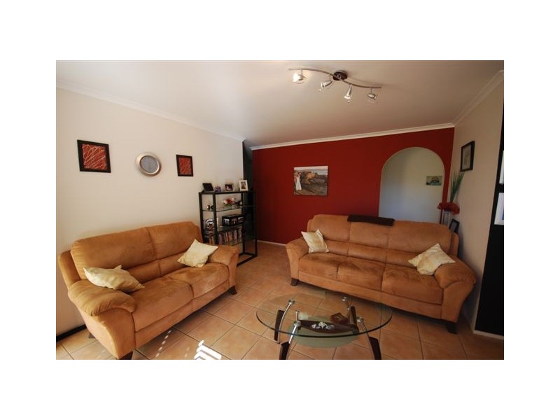 1/18 Artists Avenue, Oxenford QLD 4210