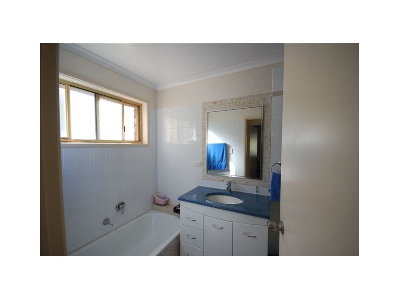 1/18 Artists Avenue, Oxenford QLD 4210