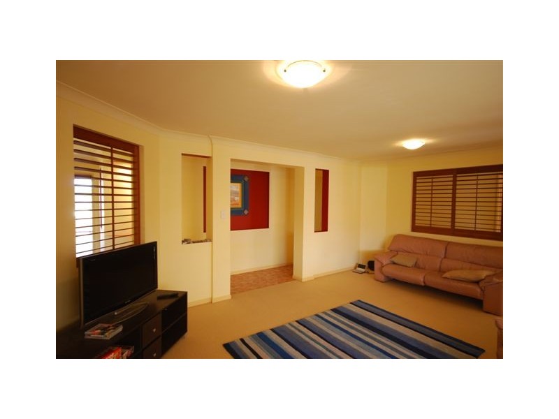 24 Pandora Crescent, Pacific Pines QLD 4211