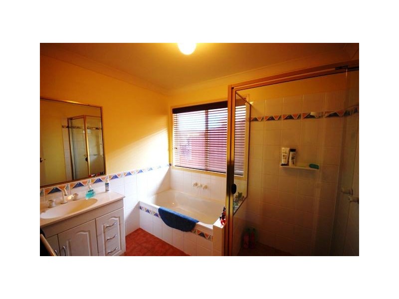 24 Pandora Crescent, Pacific Pines QLD 4211