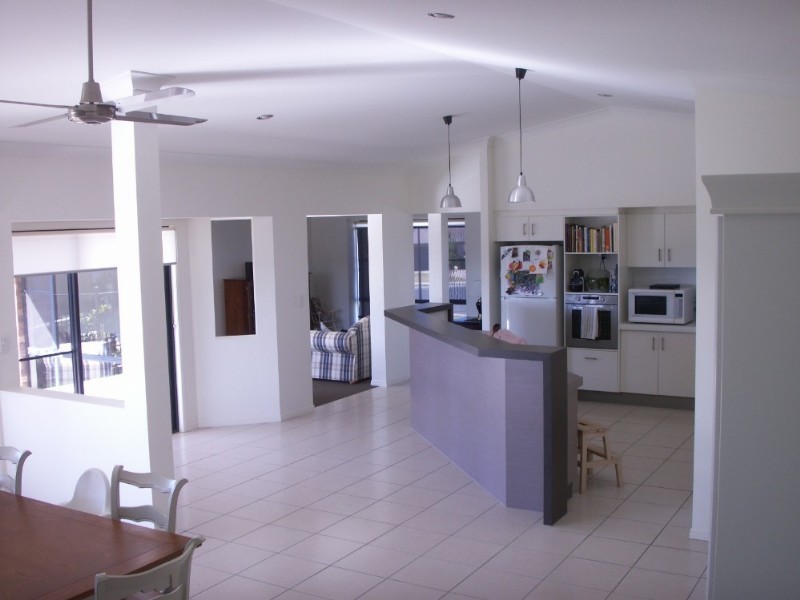 48 Lawley Crescent, Pacific Pines QLD 4211