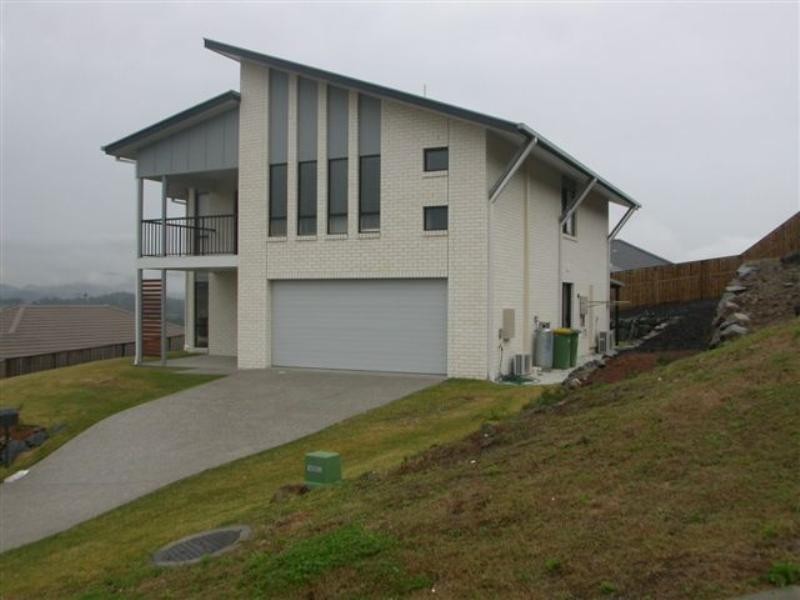 Pacific Pines QLD 4211