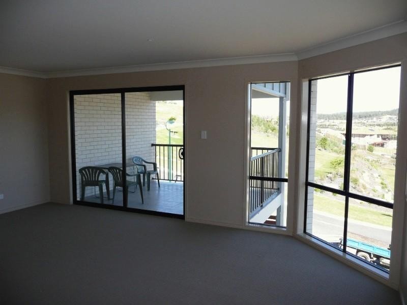 Pacific Pines QLD 4211