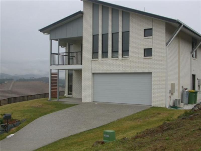 Pacific Pines QLD 4211