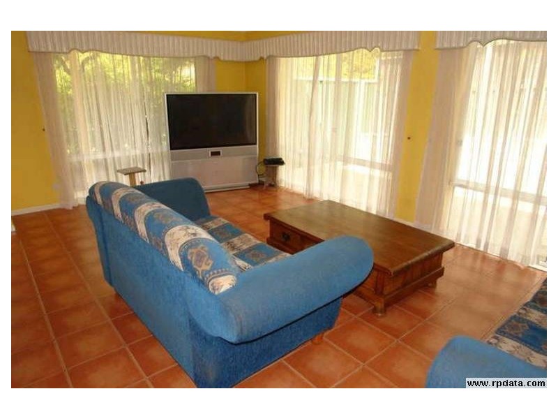 23 Pacific Pines Boulevard, Pacific Pines QLD 4211