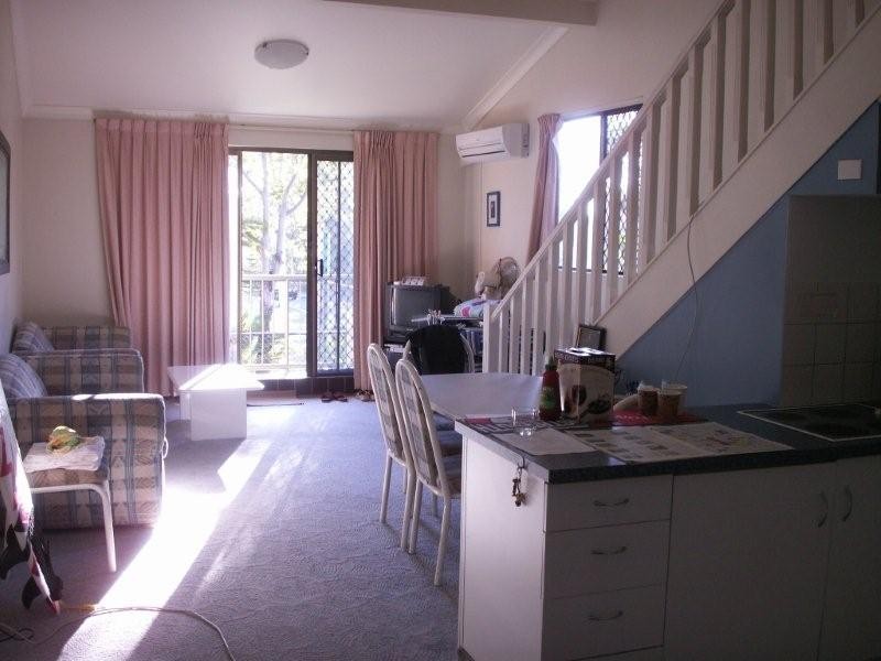 66/43 Enderley Avenue, Surfers Paradise QLD 4217