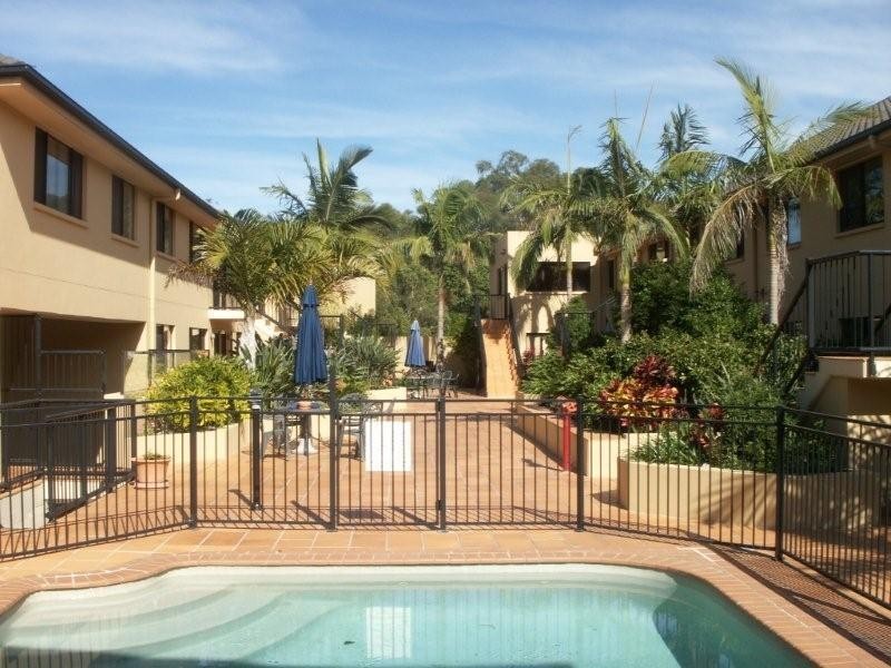 8/8 Tonga Place, Parkwood QLD 4214