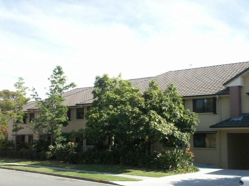 8/8 Tonga Place, Parkwood QLD 4214