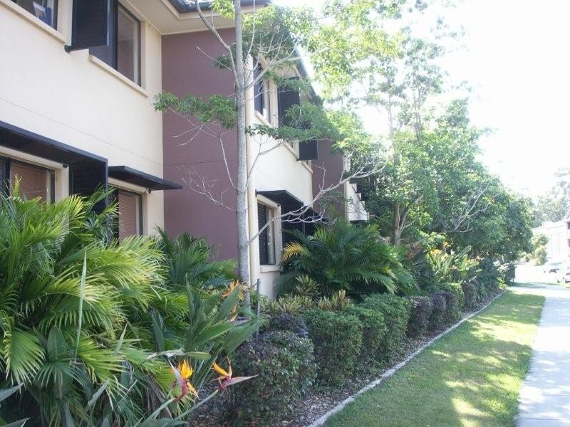 8/8 Tonga Place, Parkwood QLD 4214