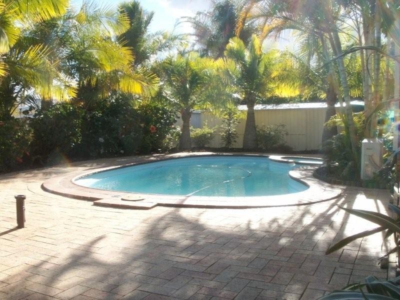 12 Balranald Court, Helensvale QLD 4212