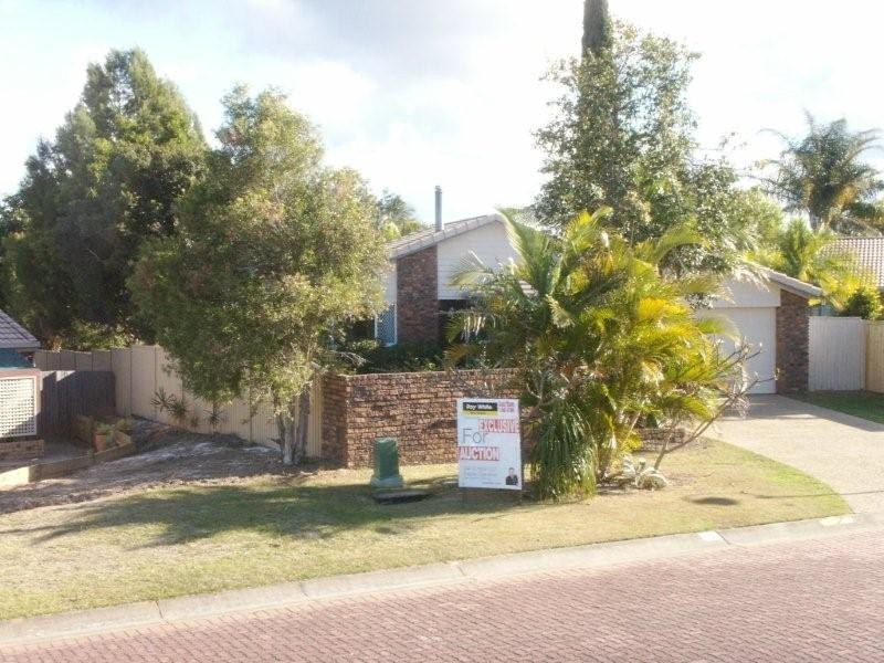 12 Balranald Court, Helensvale QLD 4212