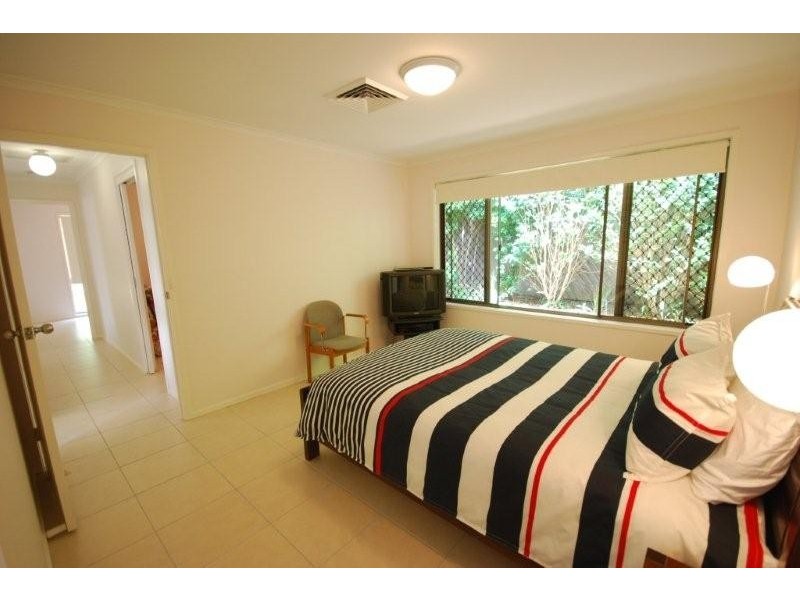 3 Wilmot Place, Helensvale QLD 4212