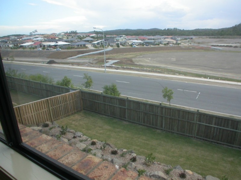 Pacific Pines QLD 4211