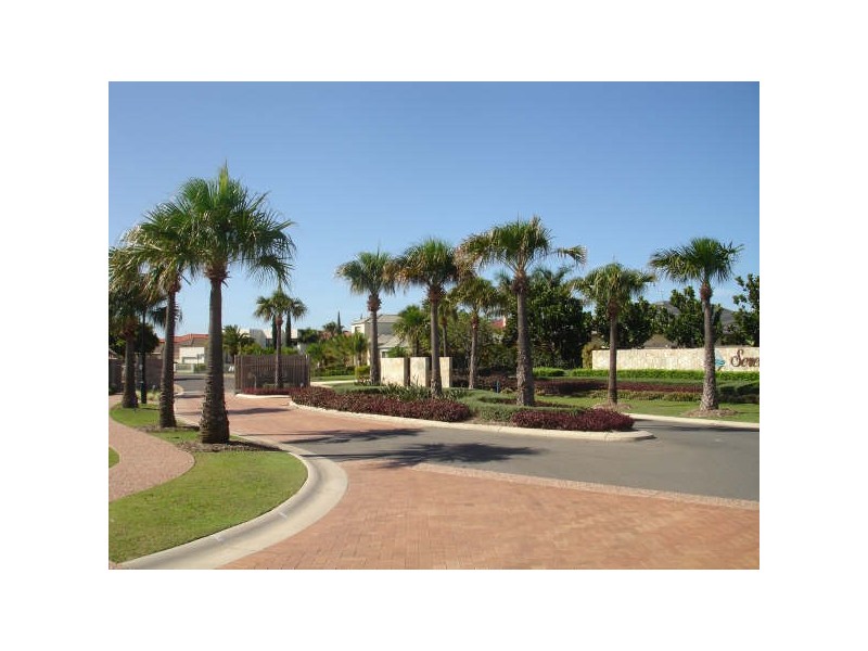 3 Edgewater Place, Helensvale QLD 4212