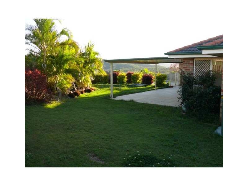 35 Palmerston Drive, Oxenford QLD 4210