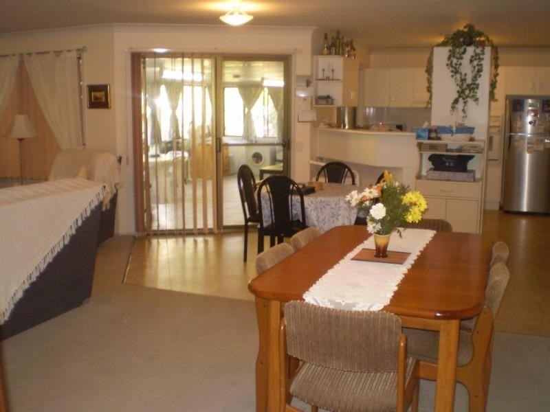 10 Western Way, Oxenford QLD 4210