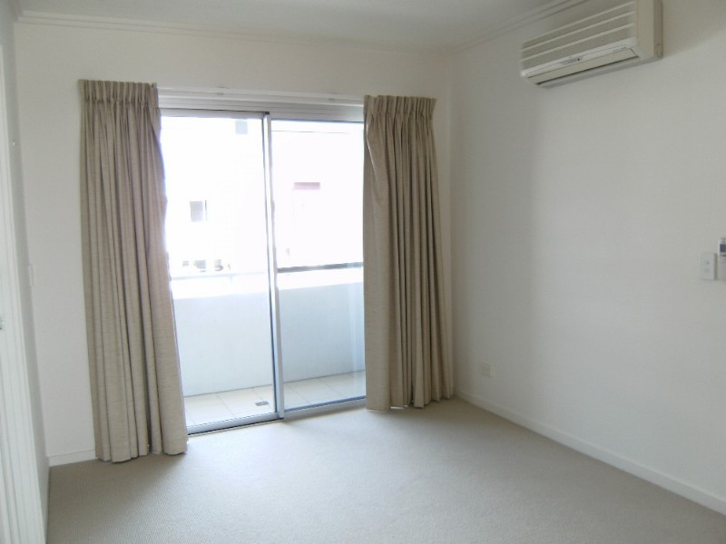 10/1 Arbour Avenue, Robina QLD 4226