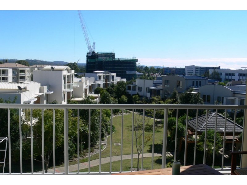 10/1 Arbour Avenue, Robina QLD 4226