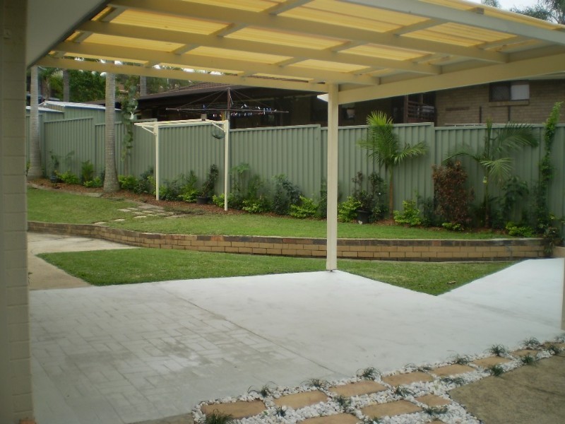 4 Preston Place, Helensvale QLD 4212