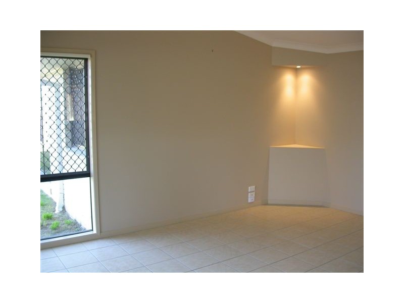 Pacific Pines QLD 4211