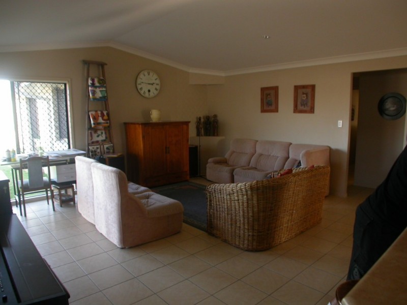 Pacific Pines QLD 4211